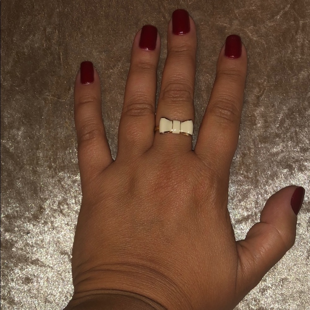 Kate Spade ♠️ NY White Bow 🎀 ring 💍